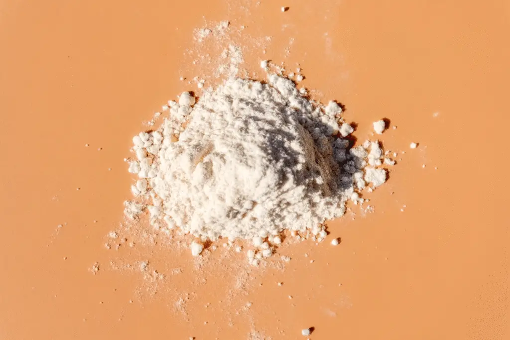 Dietary fiber supplement powder used for fibermaxxing strategies.